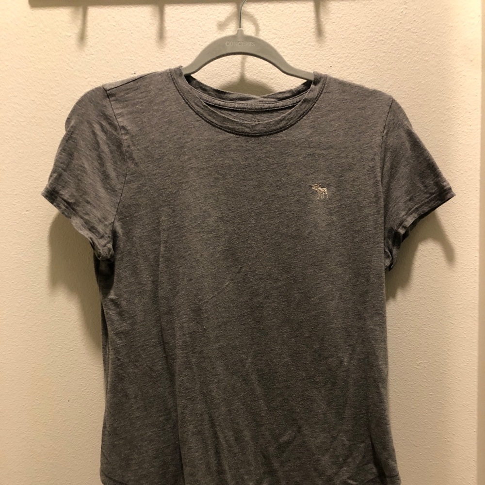 Gray Abercrombie and Fitch tee